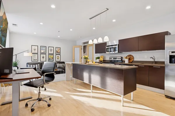 $290,000 | 3116 West Lake Street, Unit 117, Minneapolis, MN 55416