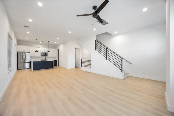 $3,100 | 2528 Live Oak Street, Houston, TX 77004