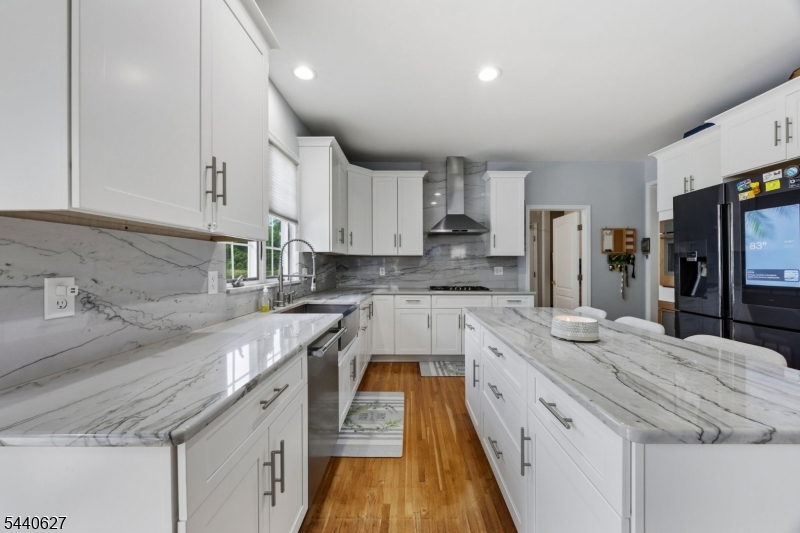 72 Doby Road Randolph, NJ 07945 - Photo 11 of 38