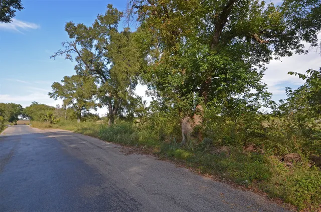 $1,250,000 | 2352 Airport Road, Brenham, TX 77833
