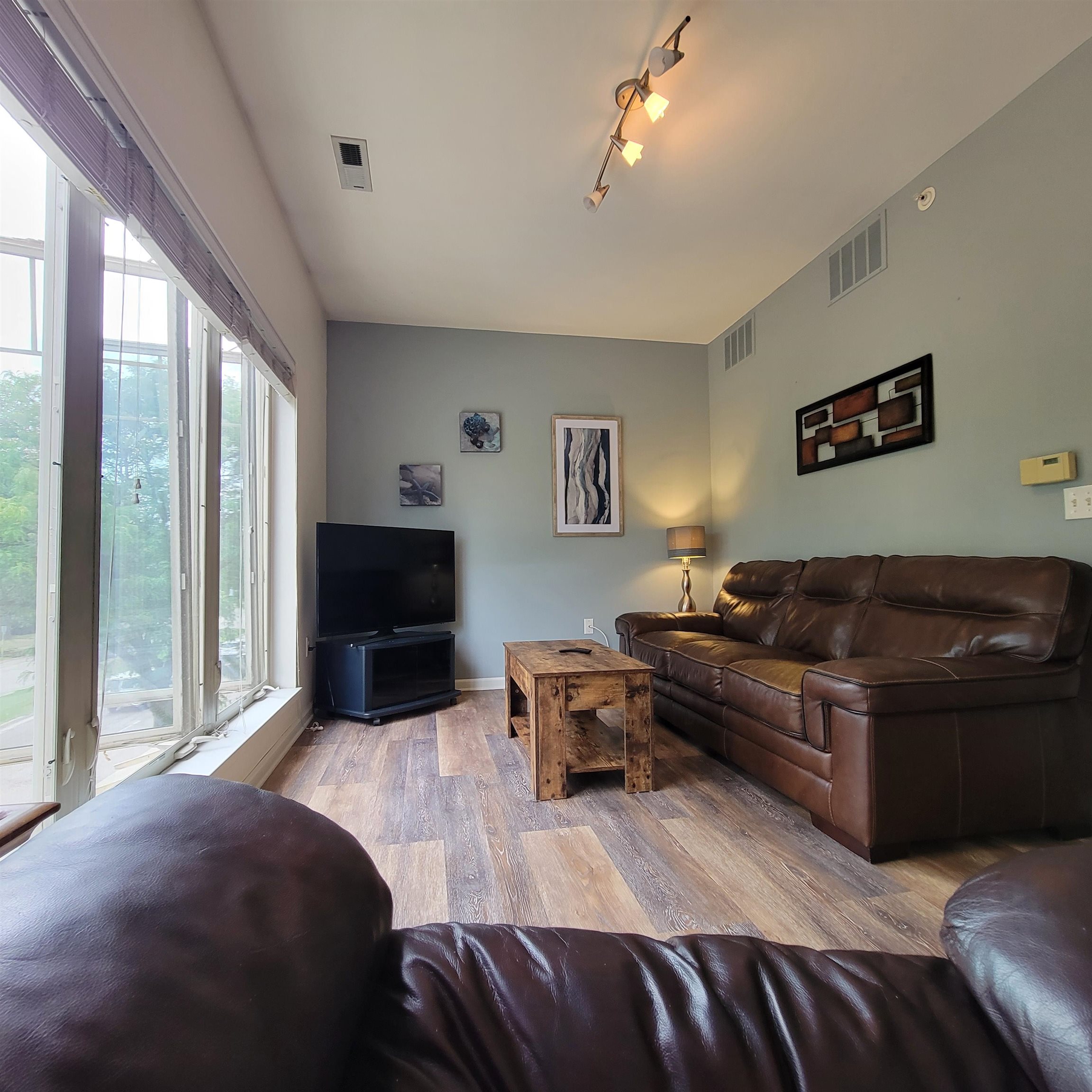 588 North Midvale Boulevard, Unit 301 Madison, WI 53705 - Photo 6 of 30