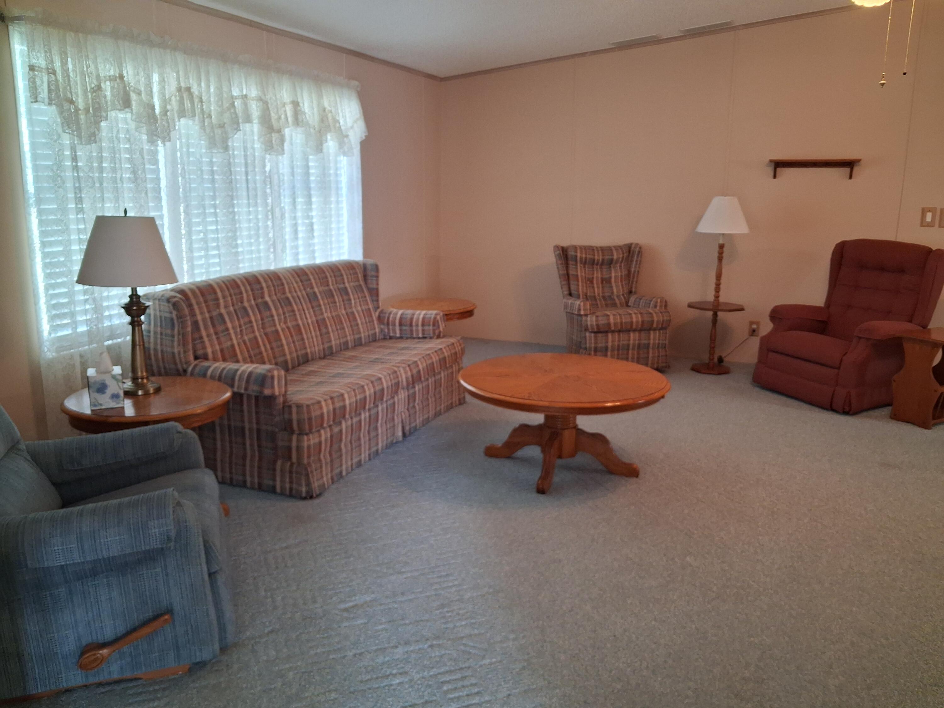 1555 Southwest 35th Circle Okeechobee, FL 34974 - Photo 13 of 39 20250904_104824