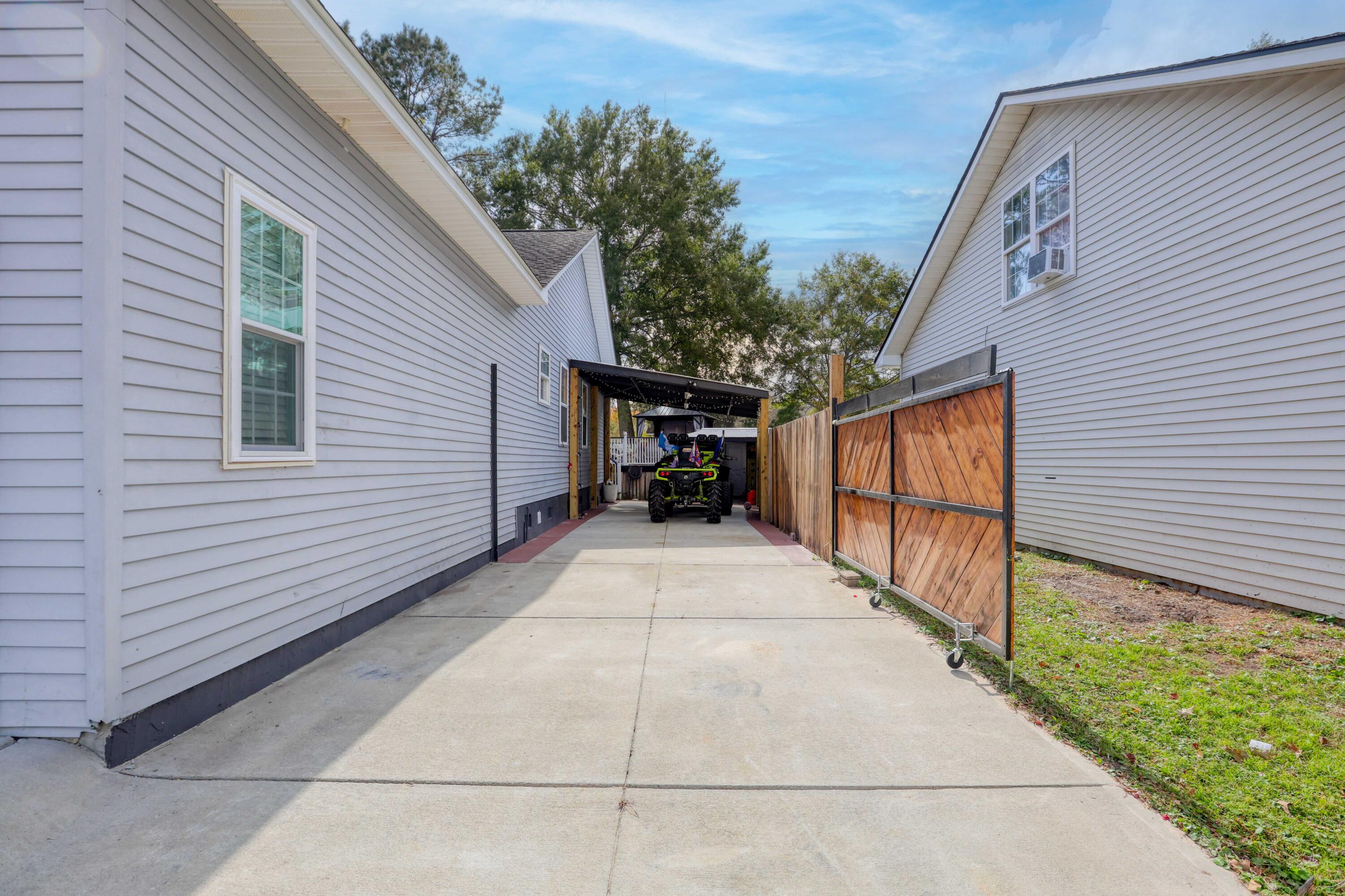 4461 Rice Mill Drive Charleston, SC 29420 - Photo 29 of 32 Driveway