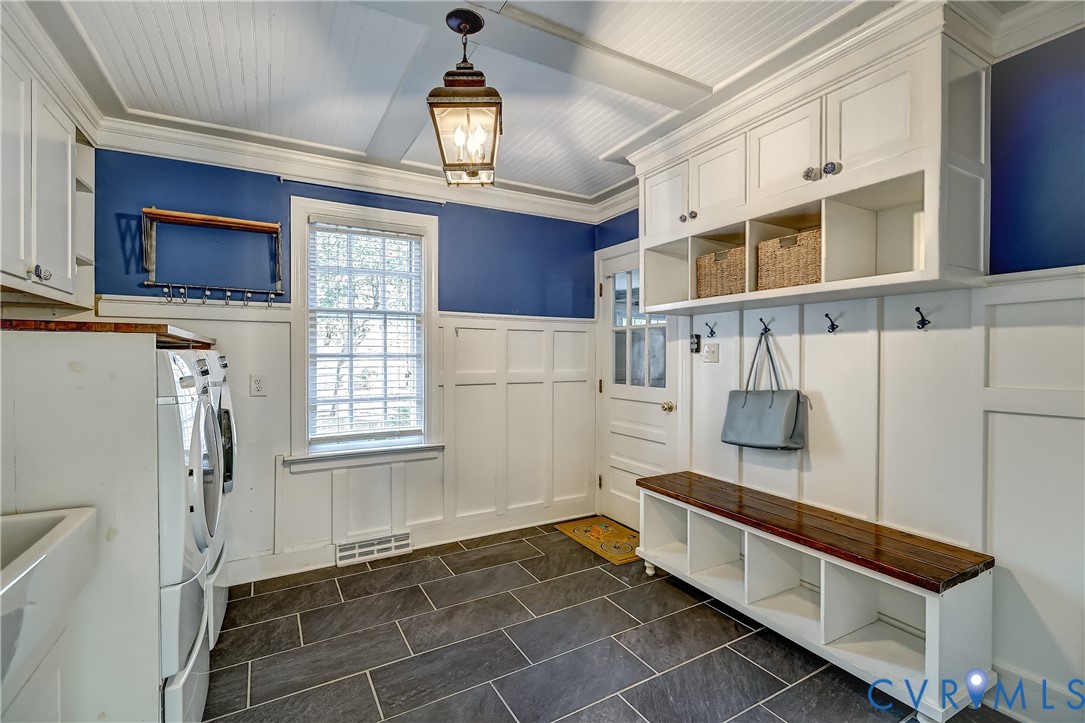 9301 Ramsgate Lane North Chesterfield, VA 23236 - Photo 13 of 42 with drop zone