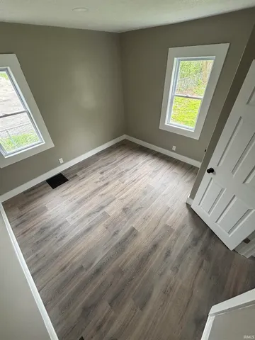 $1,100 | 604 McKinnie Avenue, Fort Wayne, IN 46806