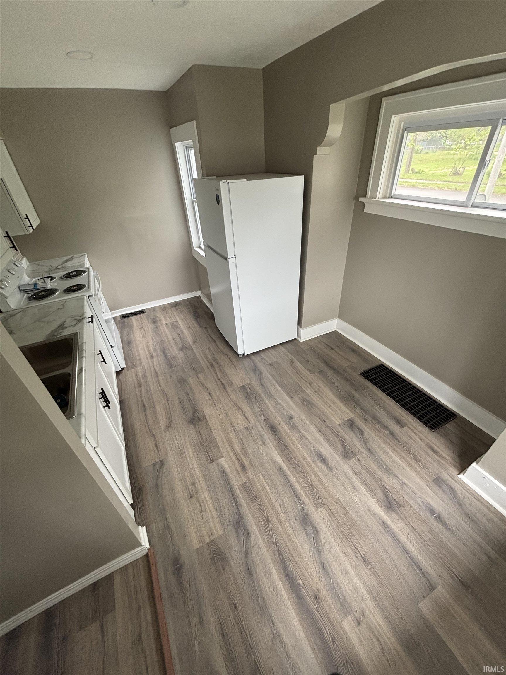 604 McKinnie Avenue Fort Wayne, IN 46806 - Photo 4 of 6