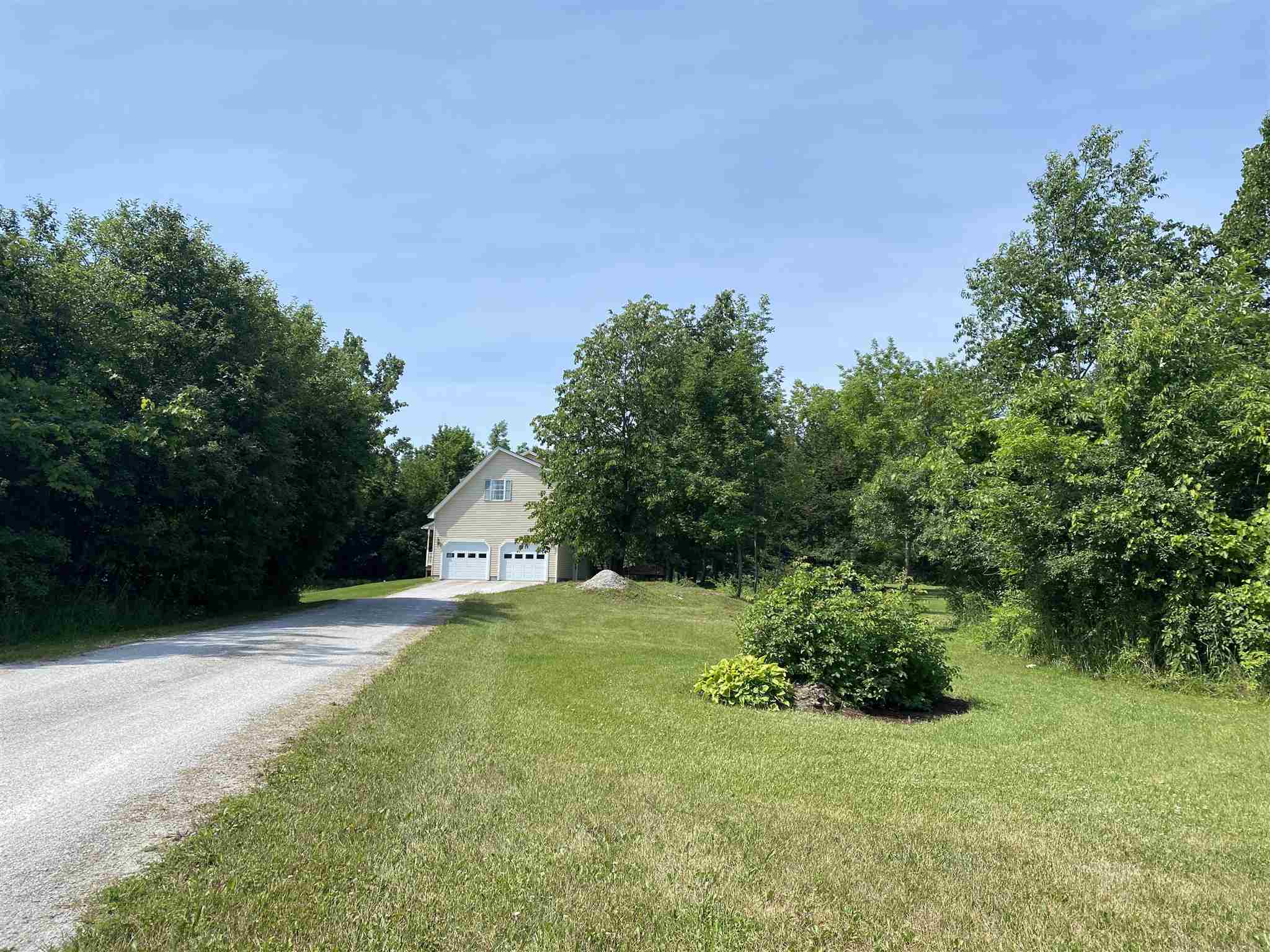 3193 Oakland Station Road Georgia, VT 05478 - Photo 35 of 37 Gallery Image 35