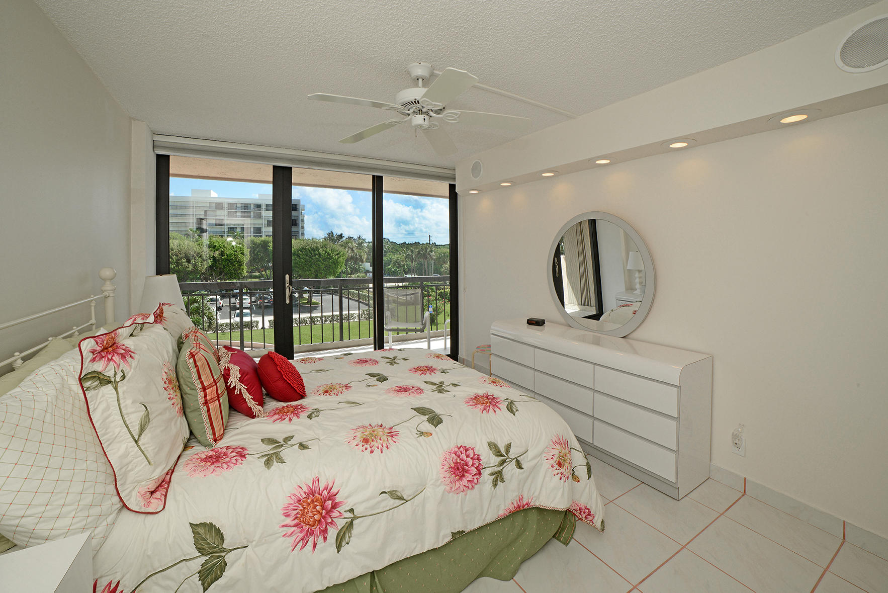 2001 North Ocean Boulevard, Unit 301 Boca Raton, FL 33431 - Photo 26 of 51 Second Bedroom