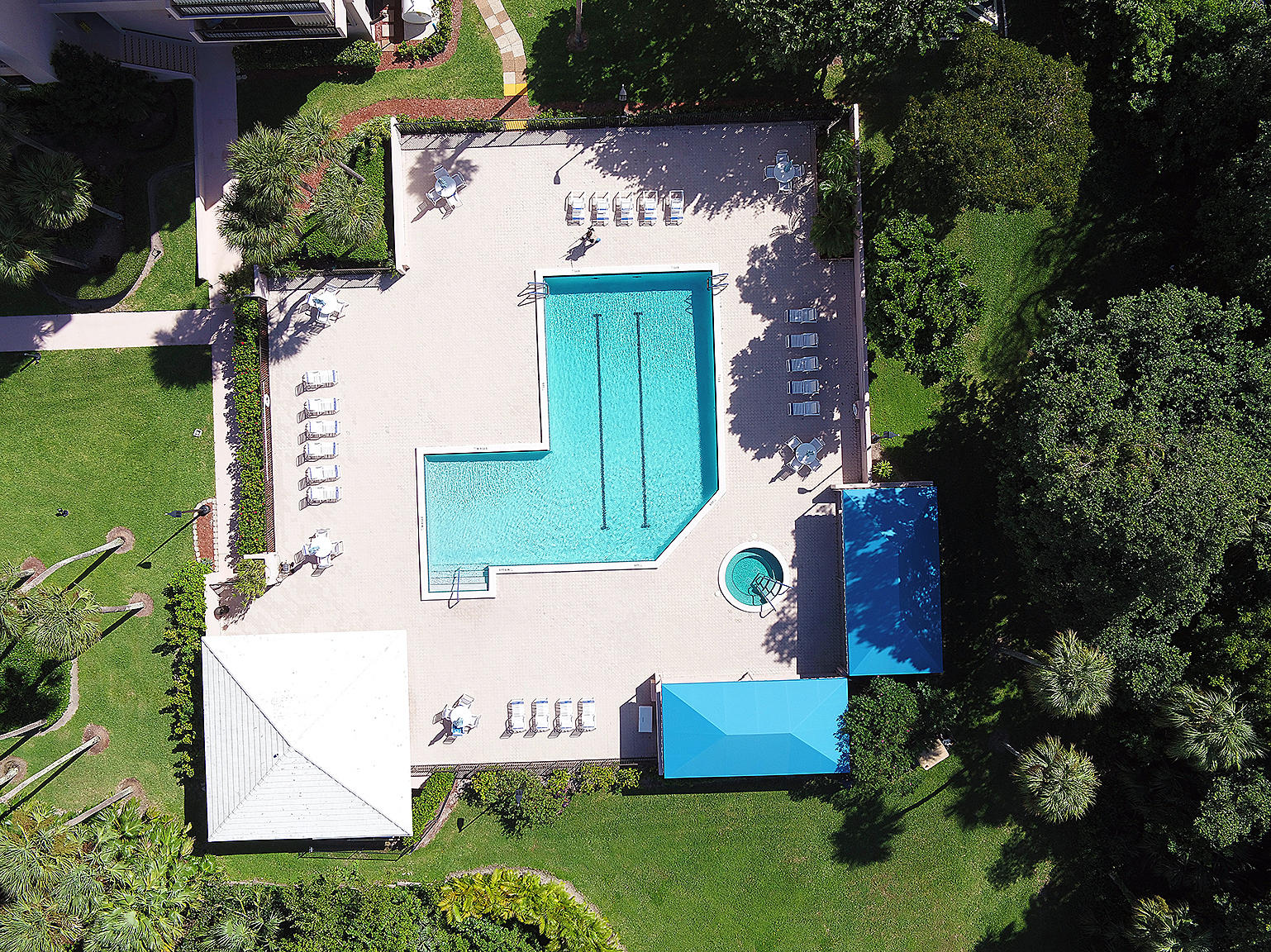 2001 North Ocean Boulevard, Unit 301 Boca Raton, FL 33431 - Photo 36 of 51 Pool