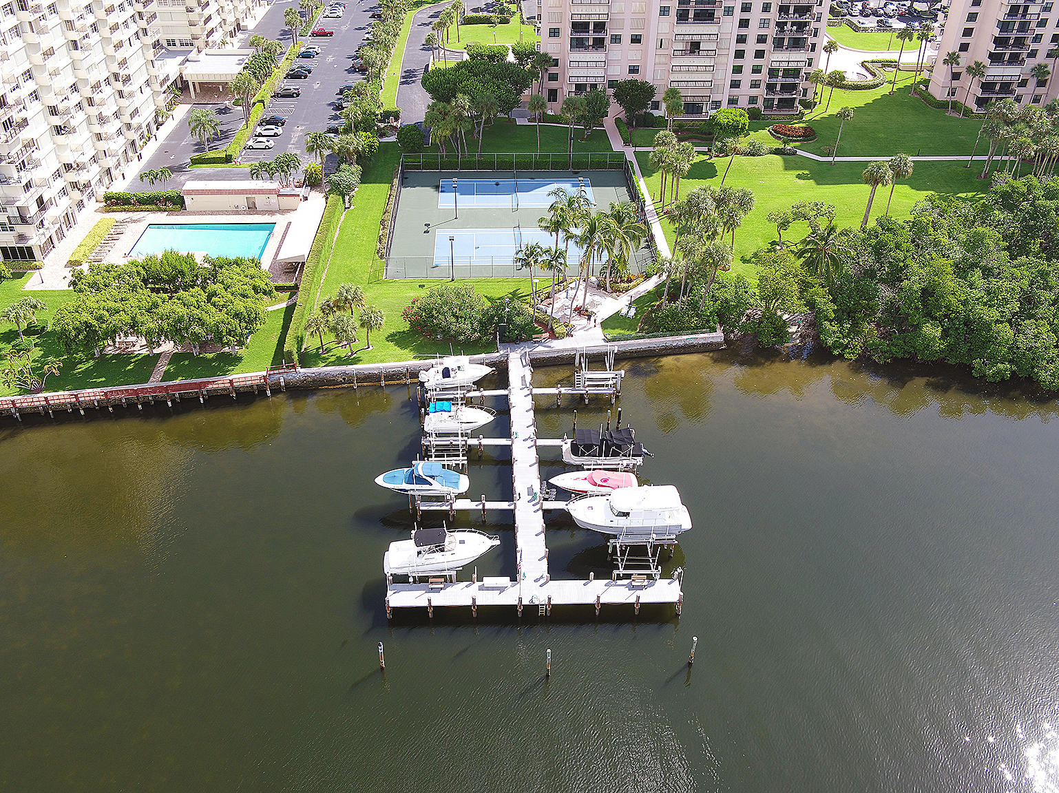 2001 North Ocean Boulevard, Unit 301 Boca Raton, FL 33431 - Photo 39 of 51 Intracoastal Dockage