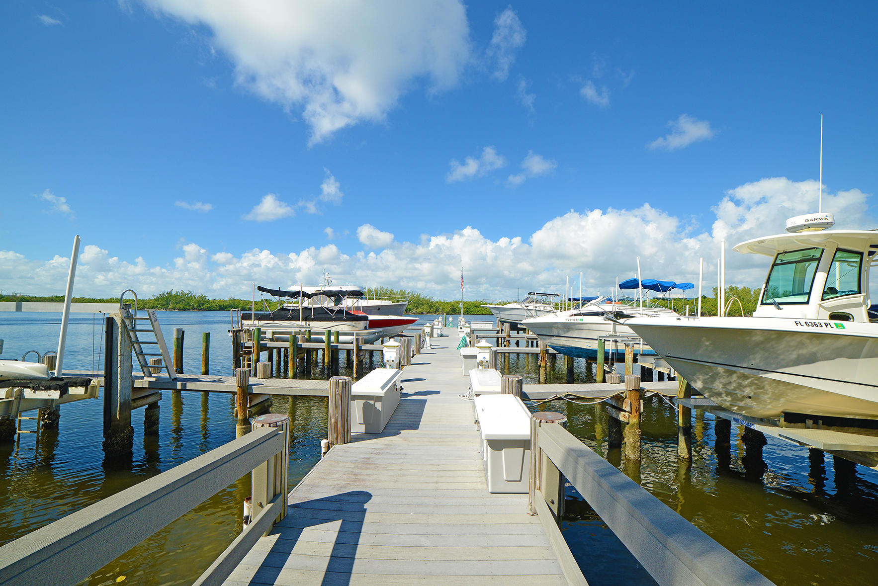 2001 North Ocean Boulevard, Unit 301 Boca Raton, FL 33431 - Photo 41 of 51 Boat Docks