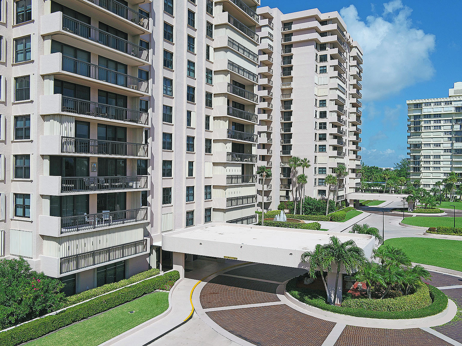 2001 North Ocean Boulevard, Unit 301 Boca Raton, FL 33431 - Photo 50 of 51 Front of Building