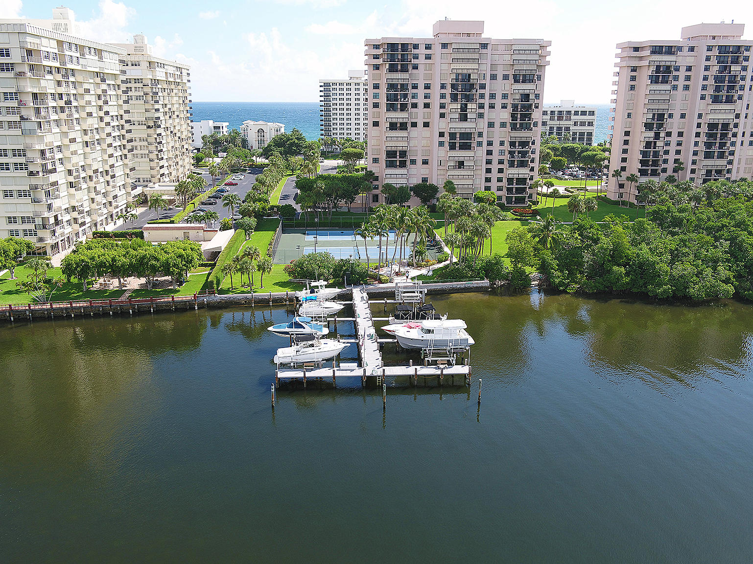 2001 North Ocean Boulevard, Unit 301 Boca Raton, FL 33431 - Photo 5 of 51 Boat Docks / Intracoastal