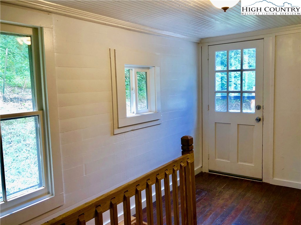 607 Georges Gap Road Vilas, NC 28692 - Photo 12 of 29 Gallery Image 12