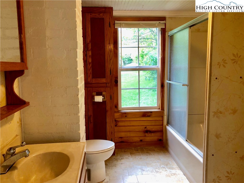 607 Georges Gap Road Vilas, NC 28692 - Photo 13 of 29 Gallery Image 13