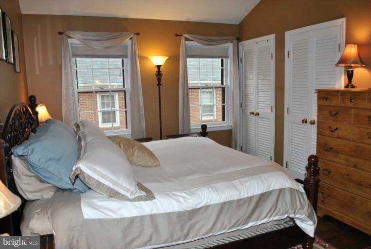 1249 Portner Road Alexandria, VA 22314 - Photo 17 of 24 Bedroom (Master)