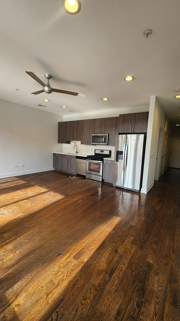 4428 North Sheridan Road, Unit 4G Chicago, IL 60640 - Photo 7 of 23