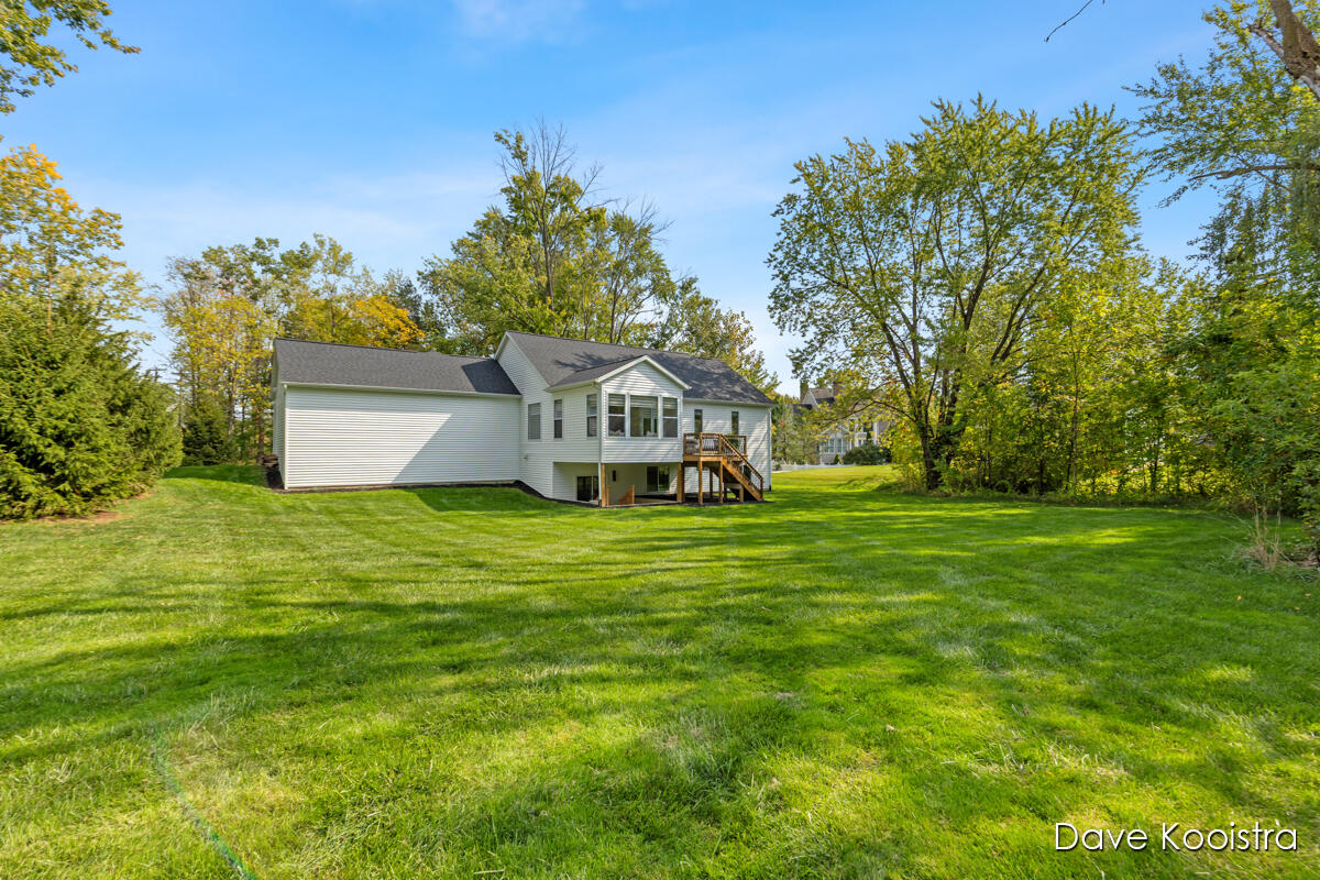 5644 Cascade Road Southeast Grand Rapids, MI 49546 - Photo 40 of 57 IMG_1035