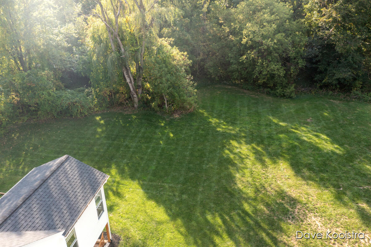 5644 Cascade Road Southeast Grand Rapids, MI 49546 - Photo 49 of 57 IMG_1046