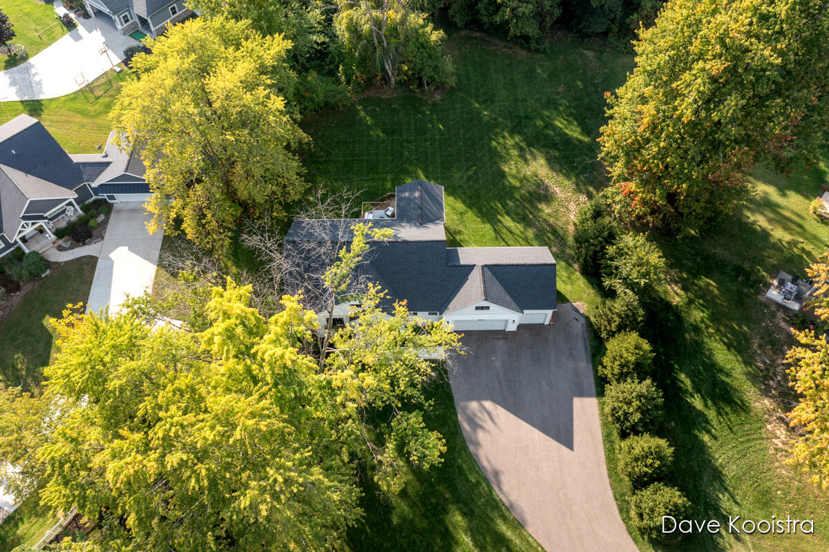 5644 Cascade Road Southeast Grand Rapids, MI 49546 - Photo 52 of 57 IMG_1049