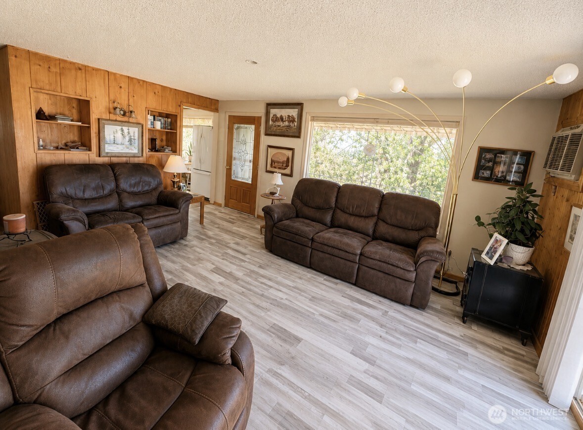 16 Mossy Rock Road Oroville, WA 98844 - Photo 20 of 40