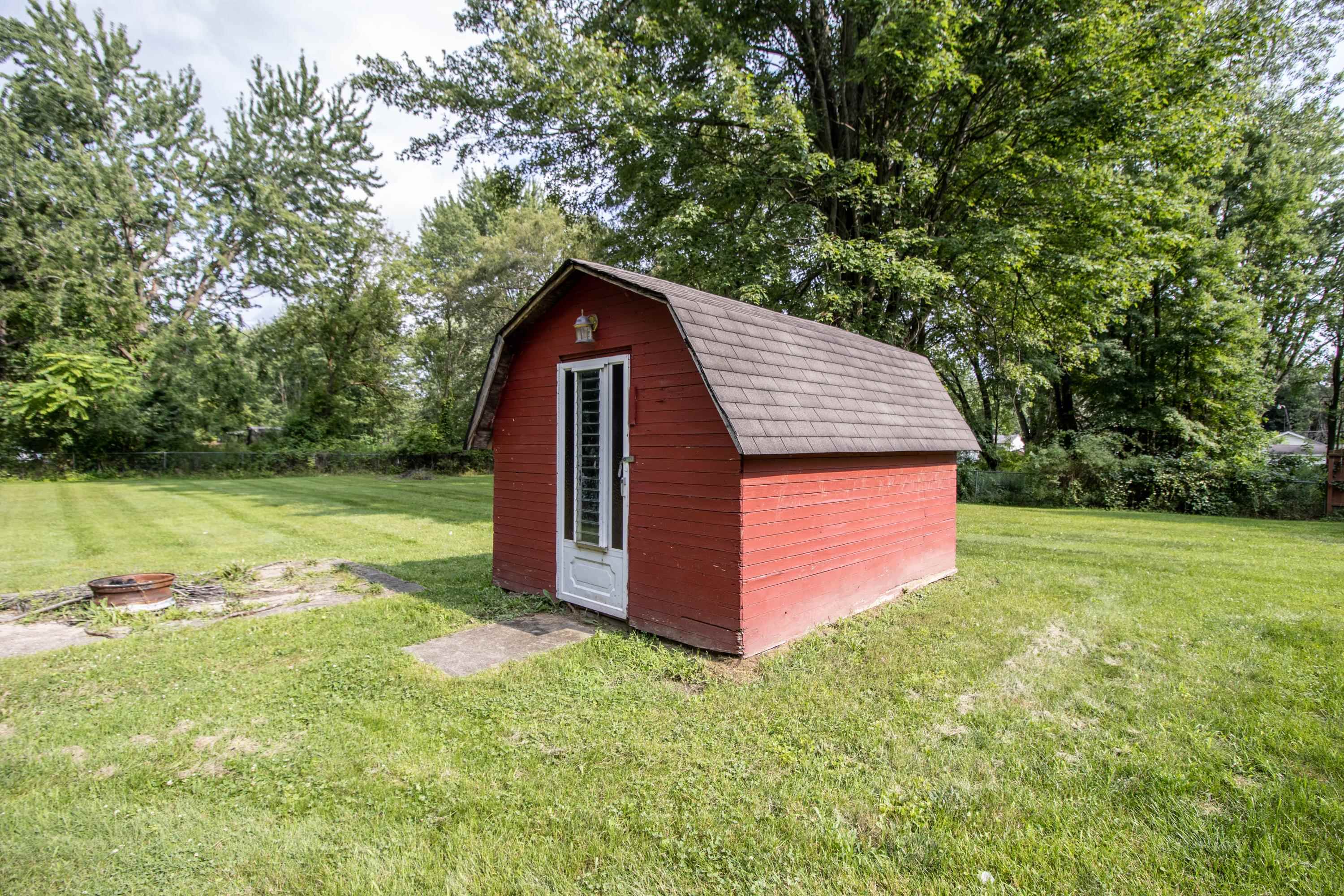 8288 Neff Road Mount Morris, MI 48458 - Photo 37 of 43