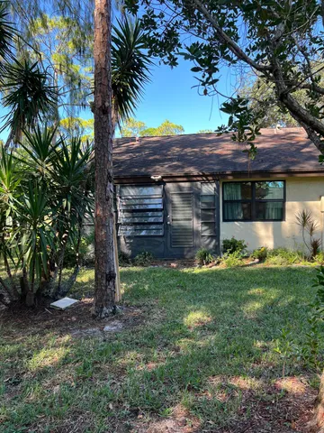 $214,900 | 144 Karanda Court, Royal Palm Beach, FL 33411