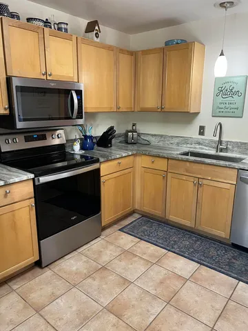 $214,900 | 144 Karanda Court, Royal Palm Beach, FL 33411