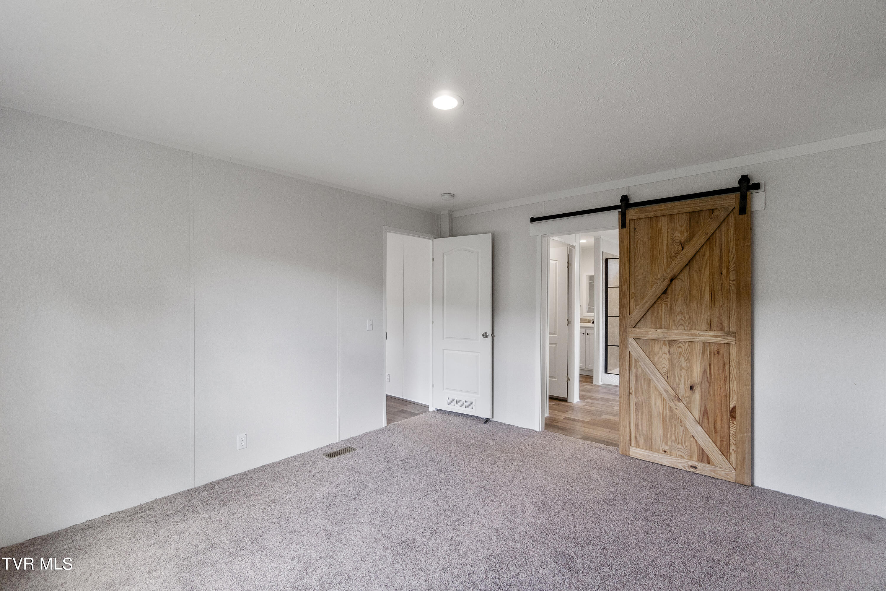 1895 Shakerag Road Greeneville, TN 37743 - Photo 20 of 51 DSC03371