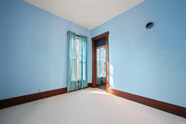 $325,000 | 8849 East 100 South, Marion, IN 46953