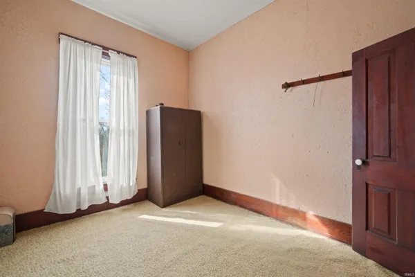 $325,000 | 8849 East 100 South, Marion, IN 46953