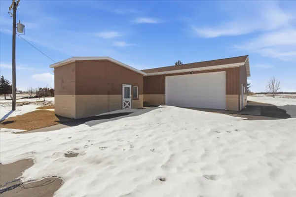 $385,000 | 3327 County Rd C, Oconto Falls, WI 54154