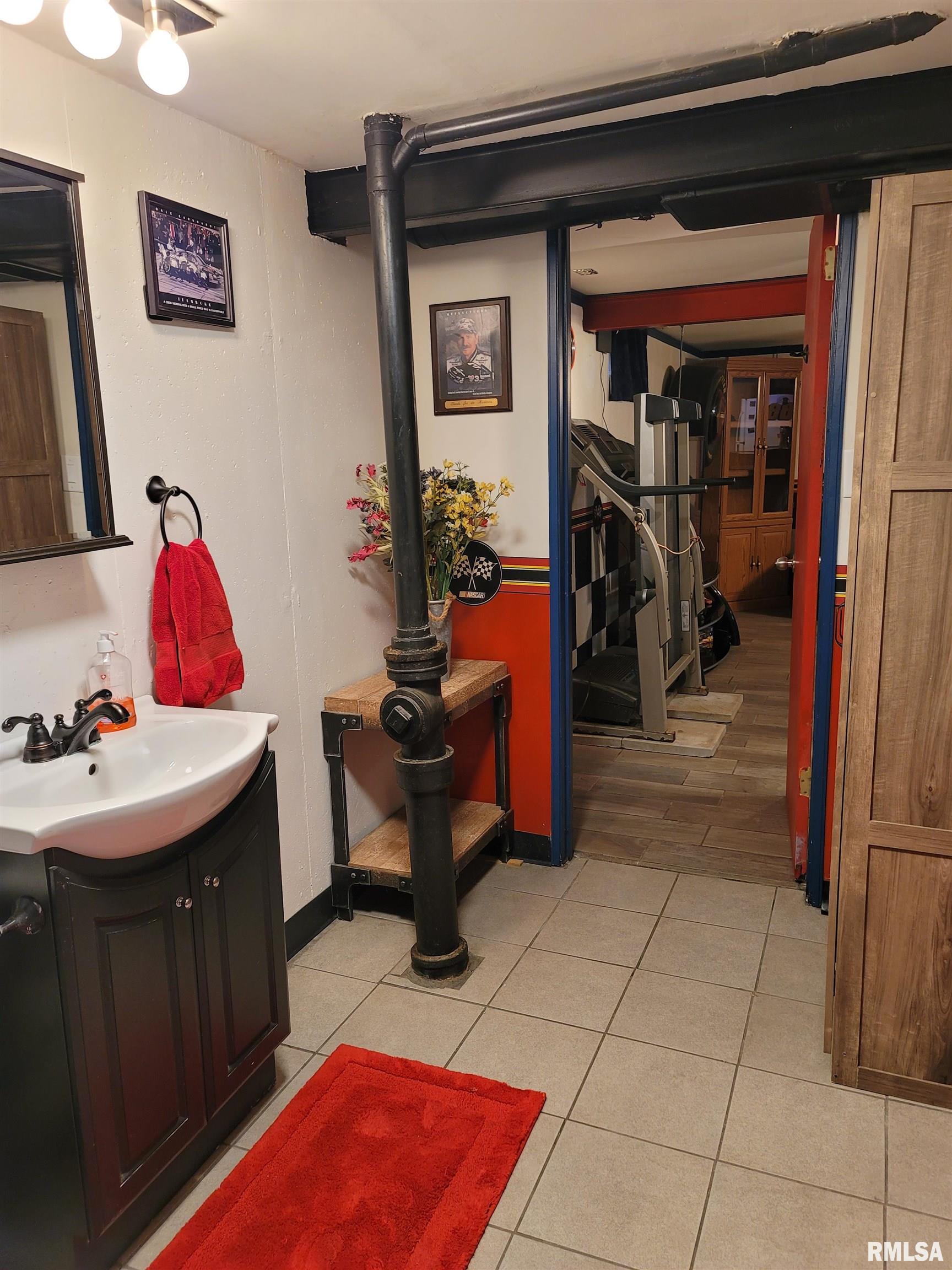 2532 Selkirk Road Springfield, IL 62702 - Photo 40 of 50