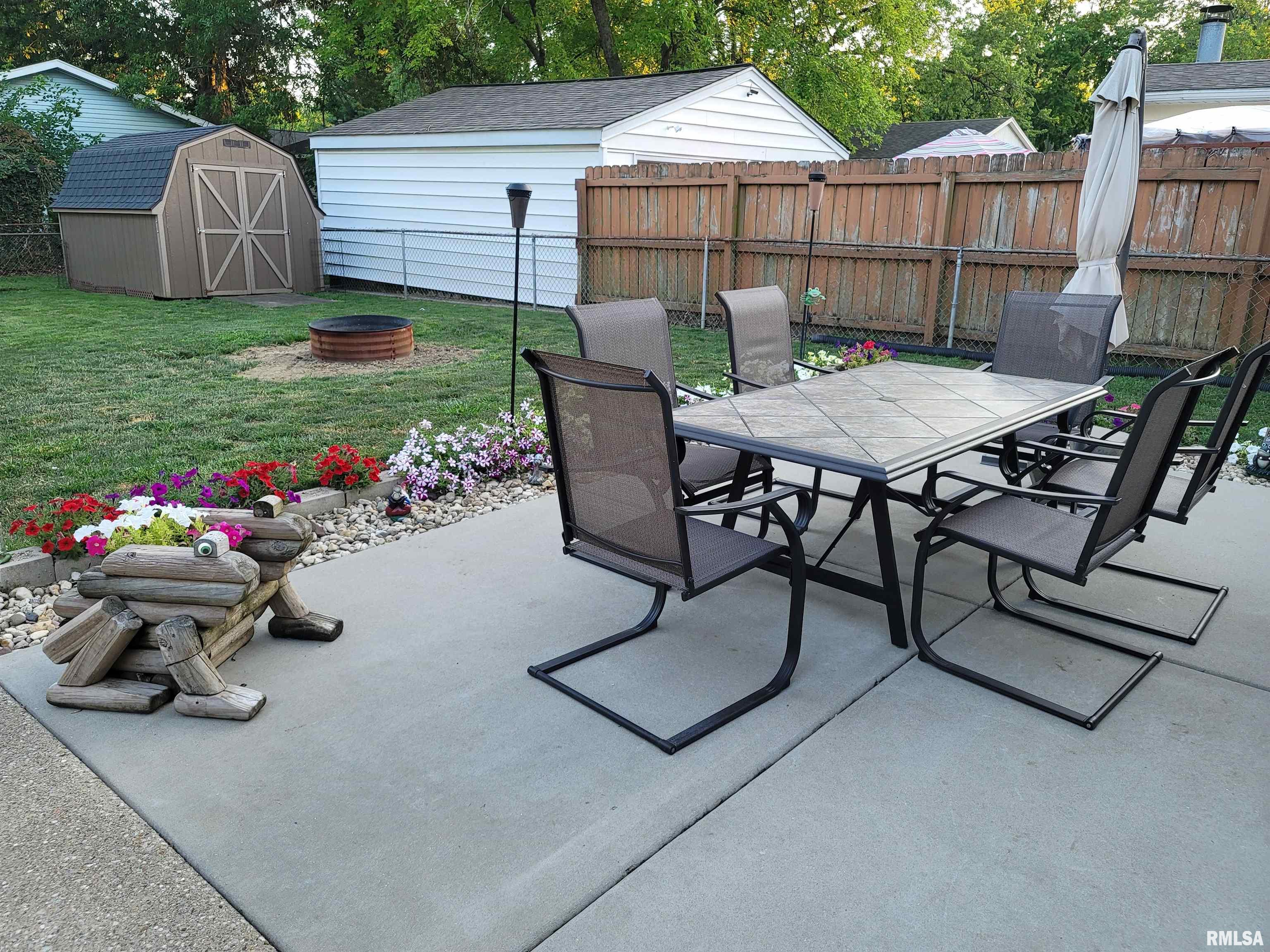 2532 Selkirk Road Springfield, IL 62702 - Photo 47 of 50