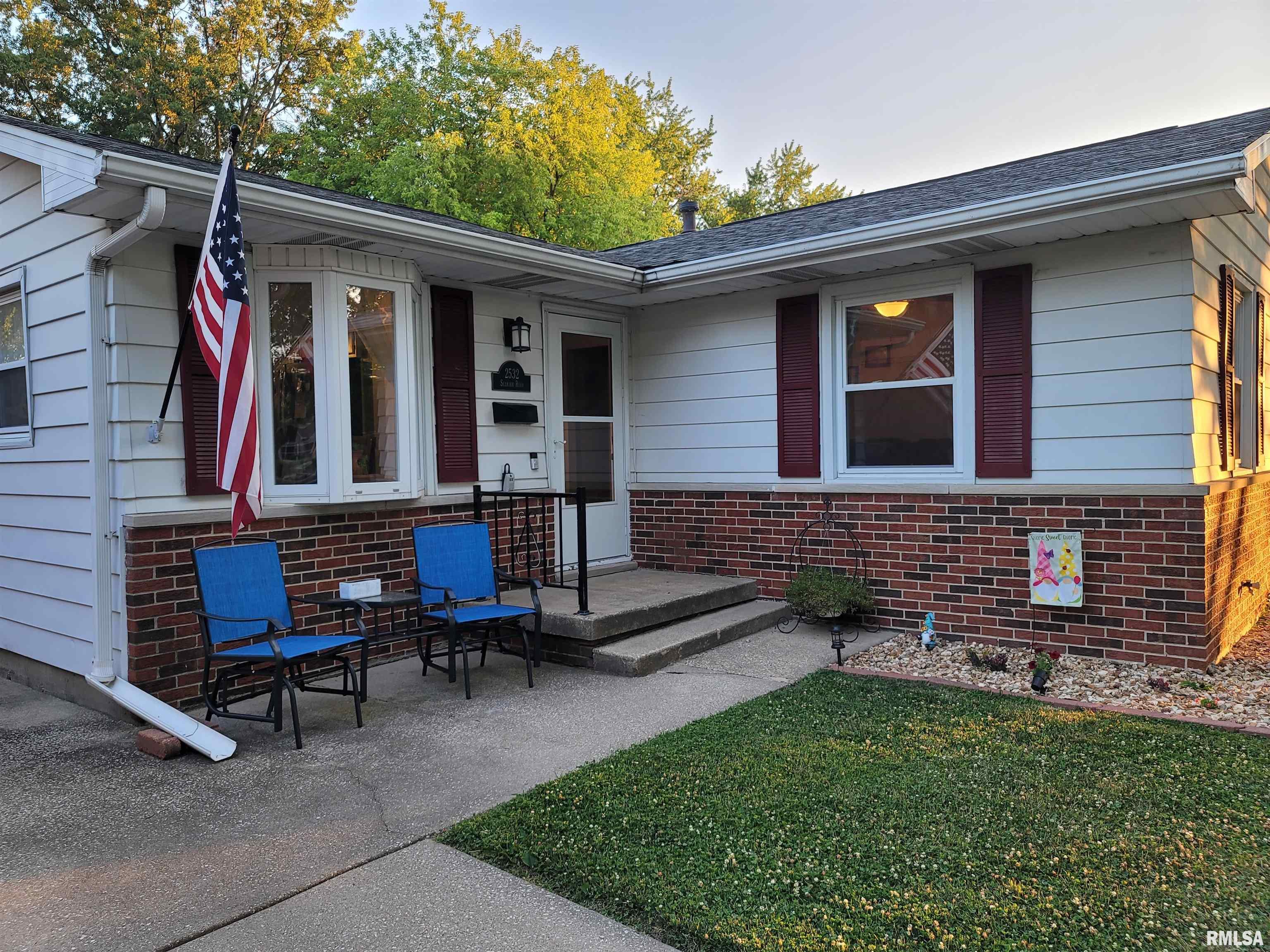 2532 Selkirk Road Springfield, IL 62702 - Photo 5 of 50