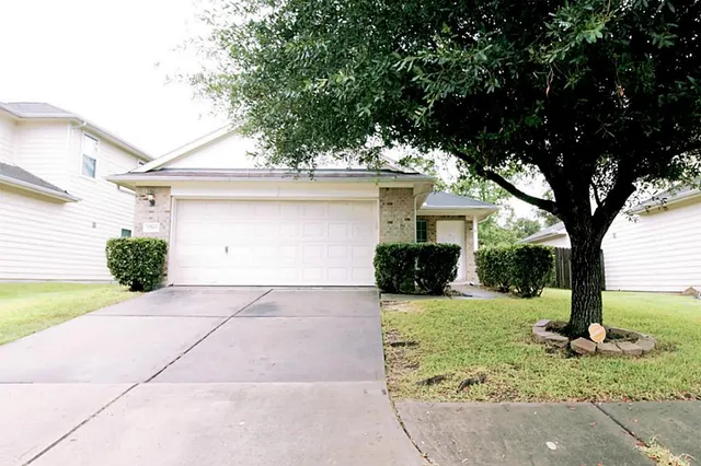 $1,700 | 22811 West Fairfax Village Circle, Spring, TX 77373