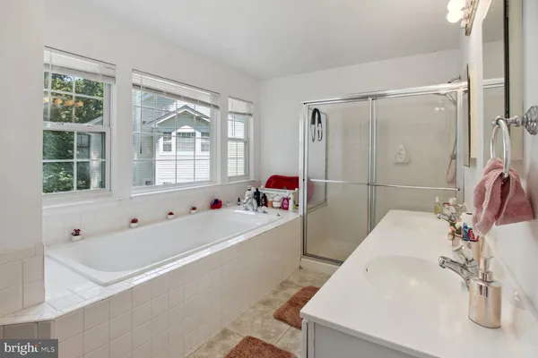 $3,000 | 200 Twelve Oaks Drive, Gaithersburg, MD 20878