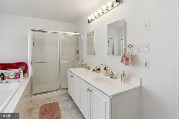 $3,000 | 200 Twelve Oaks Drive, Gaithersburg, MD 20878