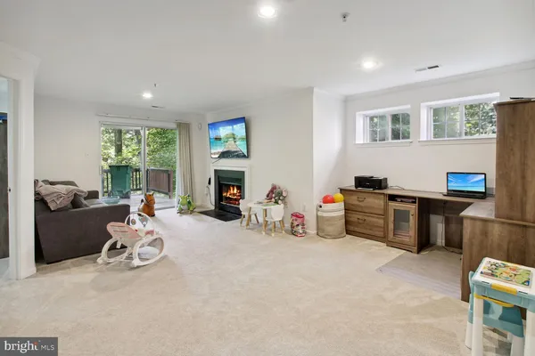 $3,000 | 200 Twelve Oaks Drive, Gaithersburg, MD 20878