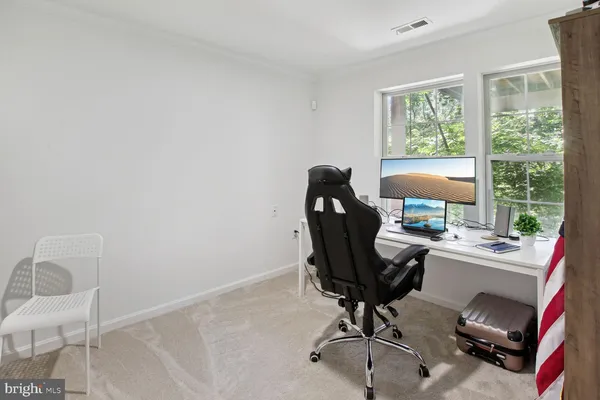 $3,000 | 200 Twelve Oaks Drive, Gaithersburg, MD 20878