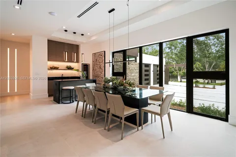 $4,995,000 | 6200 Southwest 83rd Avenue, Miami, FL 33143