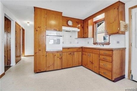 17 Houston Street Buffalo, NY 14220 - Photo 7 of 15 Kitchen