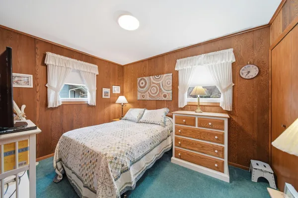 $675,000 | 228 Oak Grove Drive, Brooklyn, MI 49230