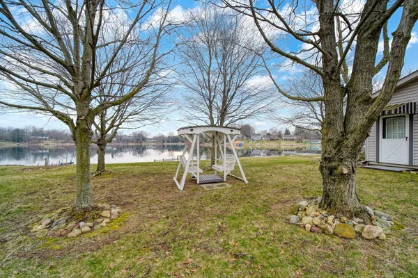 $675,000 | 228 Oak Grove Drive, Brooklyn, MI 49230