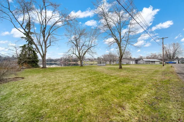 $675,000 | 228 Oak Grove Drive, Brooklyn, MI 49230