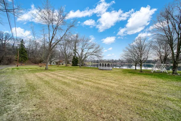 $675,000 | 228 Oak Grove Drive, Brooklyn, MI 49230