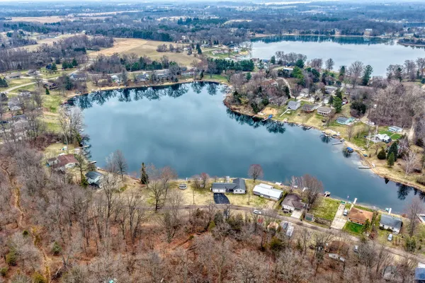 $675,000 | 228 Oak Grove Drive, Brooklyn, MI 49230