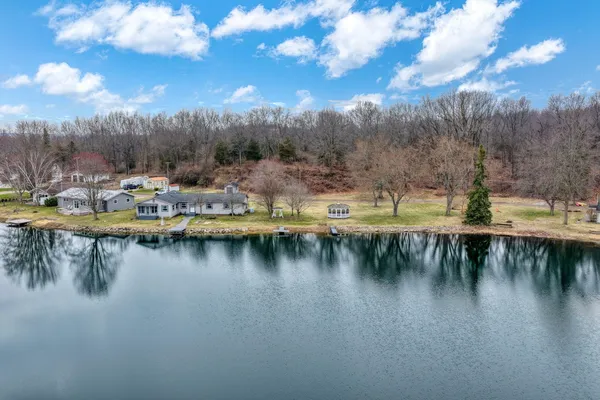 $675,000 | 228 Oak Grove Drive, Brooklyn, MI 49230