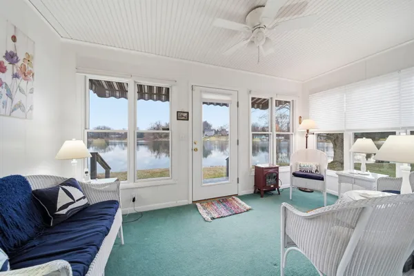 $699,900 | 228 Oak Grove Drive, Brooklyn, MI 49230