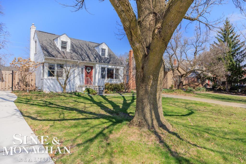 318 Kerby Road Grosse Pointe, MI 48236 - Photo 27 of 47 50204687-2cec9816-8323-4489-b642-d2cbb50dad5b.JPG